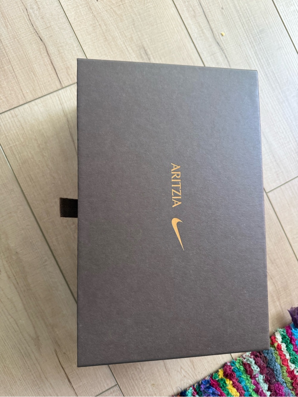 Aritzia and Nike Collab Women’s Brown Leather Athletic Trainer Sneakers - Picture 6 of 7